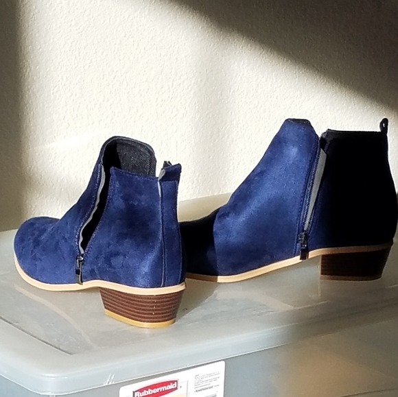 Blue Booties - Picture 2 of 4